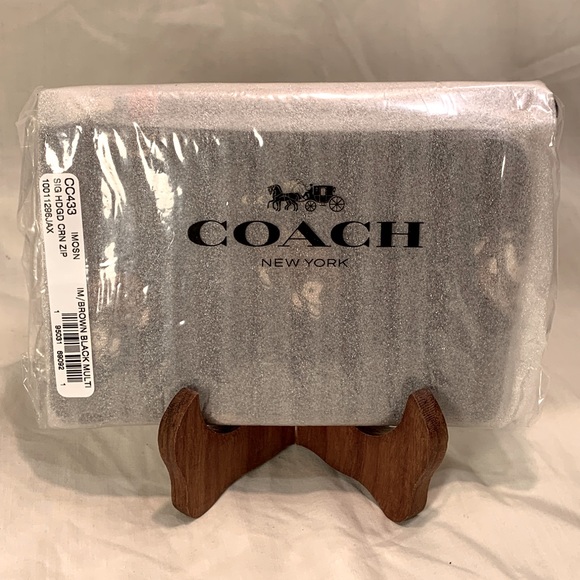 NWT Coach Corner Zip Wristlet In Signature Canvas With Hedgehog Print - Picture 4 of 10